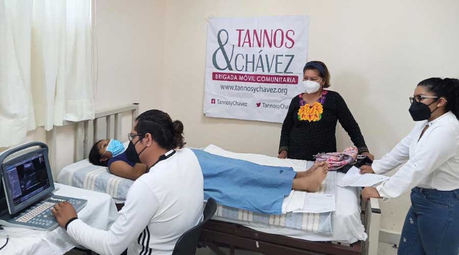 Brigada de ultrasonido en la Agencia Sarabia, San Juan Guichicovi, Oaxaca
