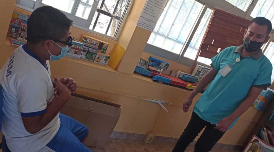 Brigada de optometría, es la Escuela Primaria Jaime Nunó