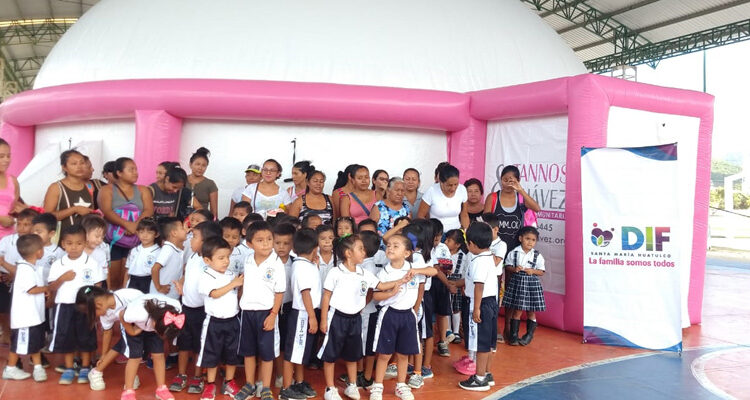 Cine-domo-Huatulco3